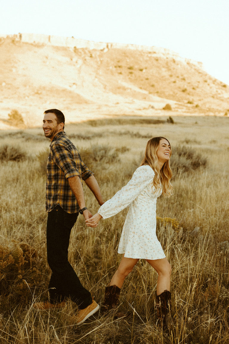 Effortless And Intentional Montana Engagement Photos - tawneebreephoto.com